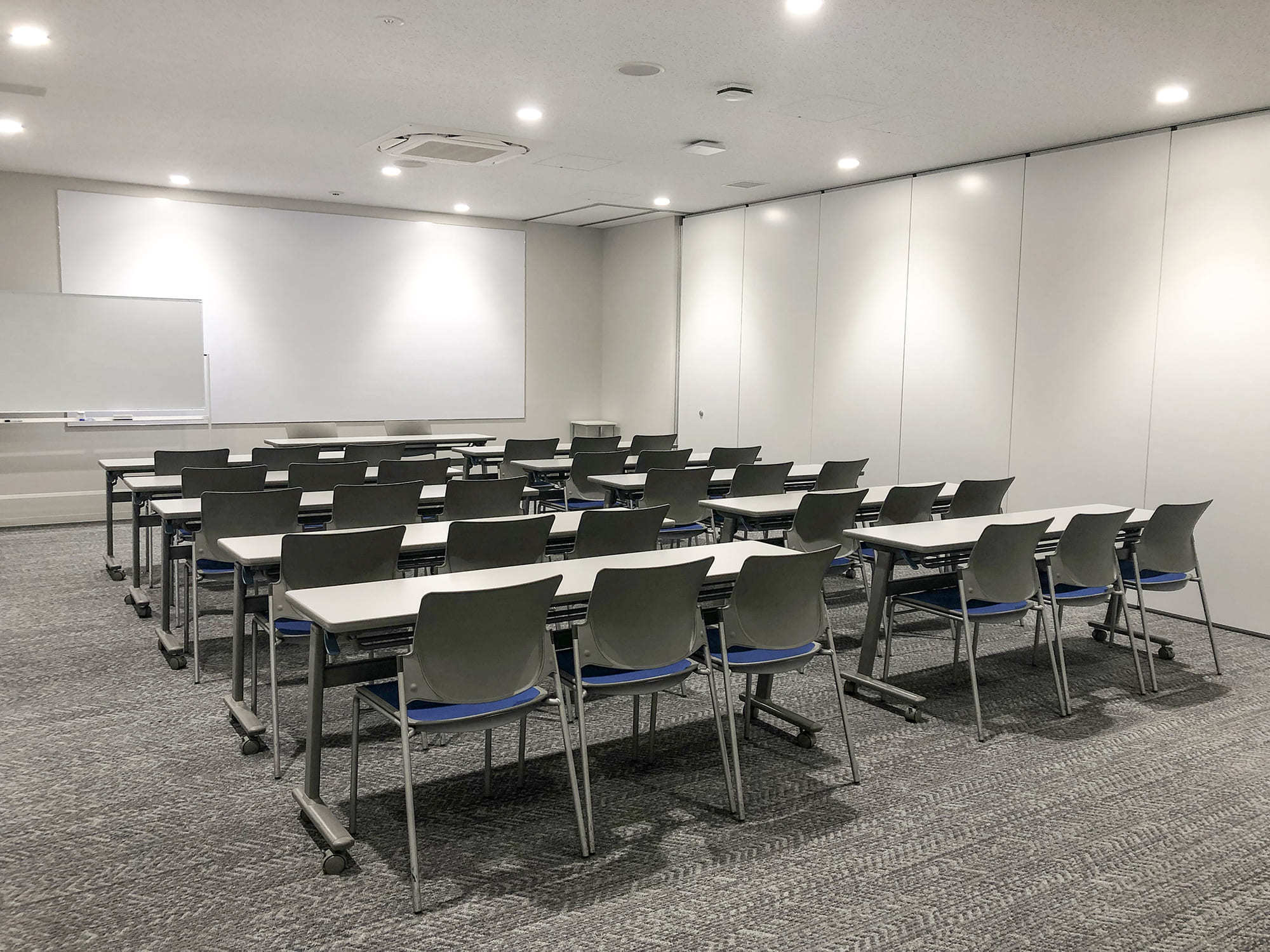 SEMINAR ROOM B(~30人)