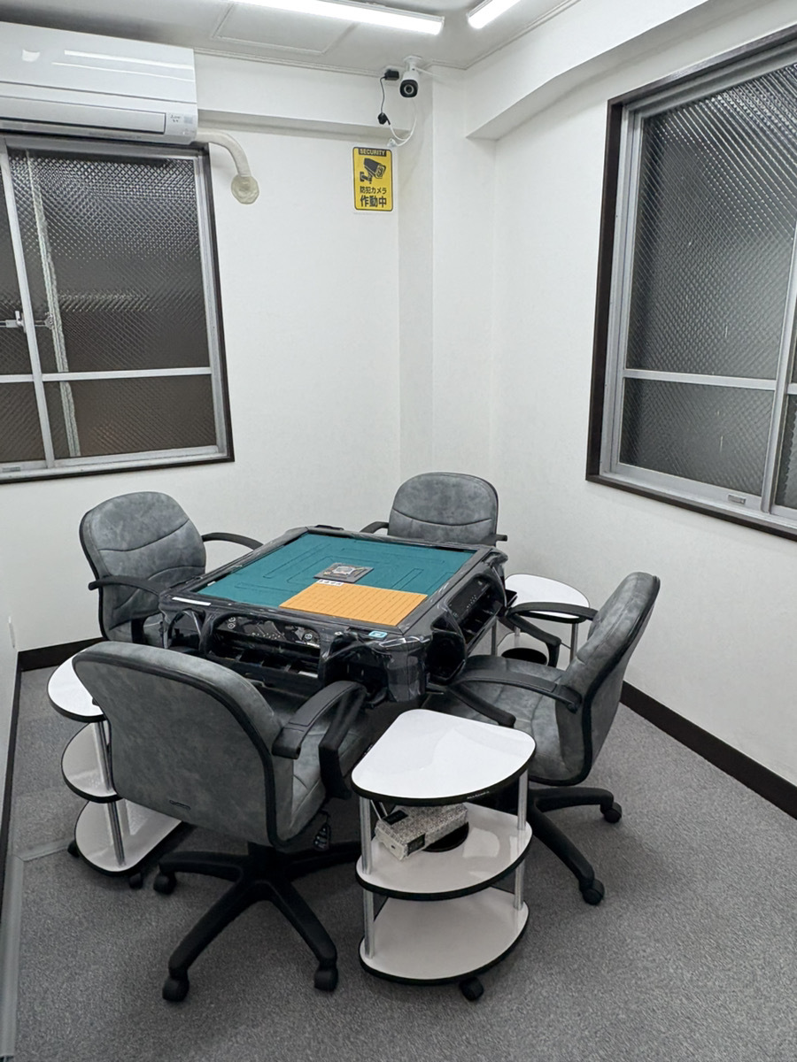 ワイド-roomB【新宿三丁目店】