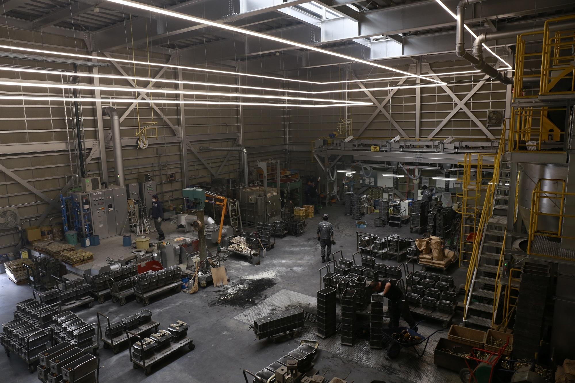 FACTORY TOUR  工場見学