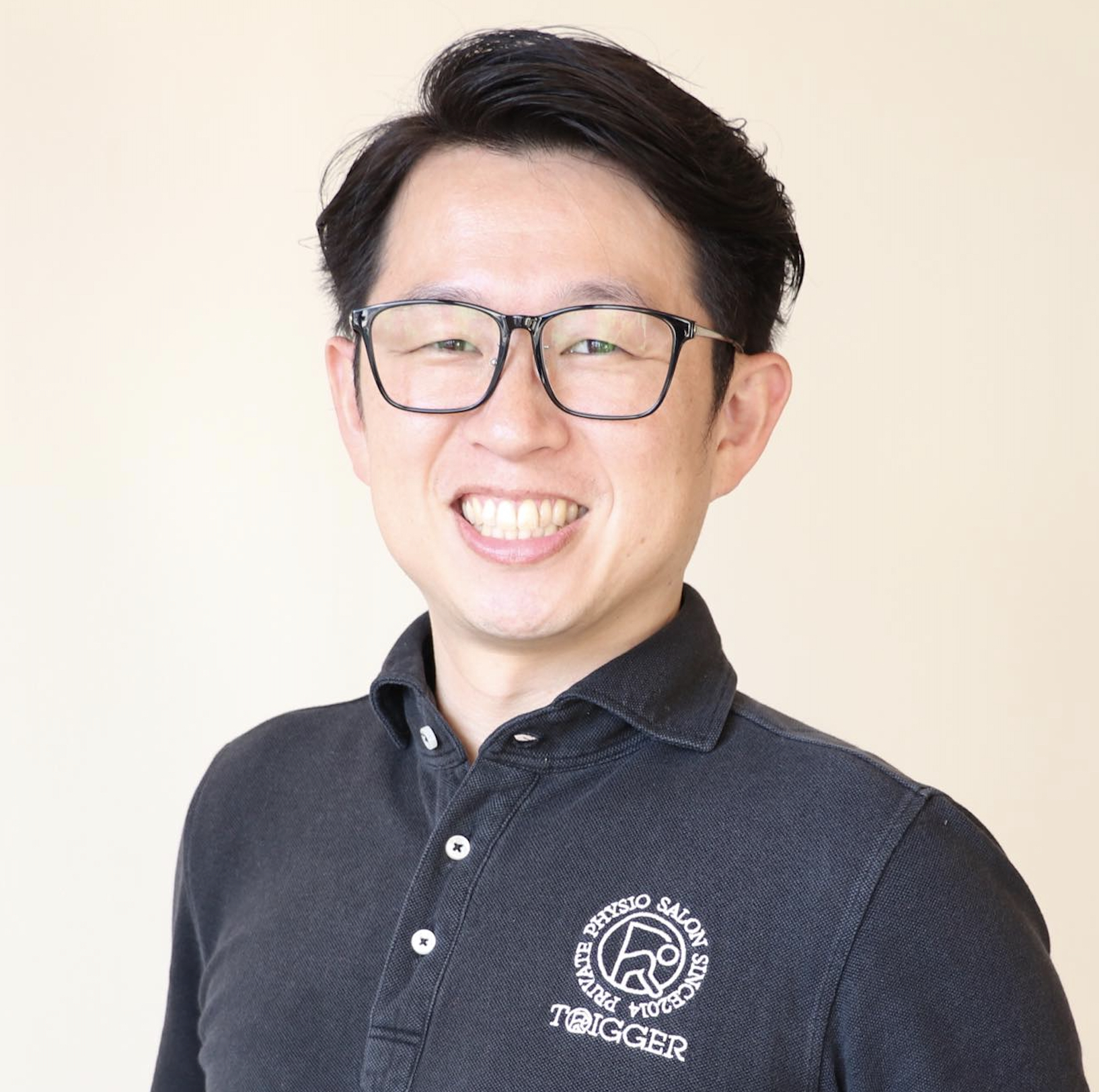 半田　学［東京/赤坂店］ *現在、ご新規さま（半田 学の施術を受けたことが無い方含む）の予約はお受けしておりません。